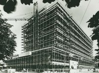 Der Rohbau des Biozentrums im Sommer 1970